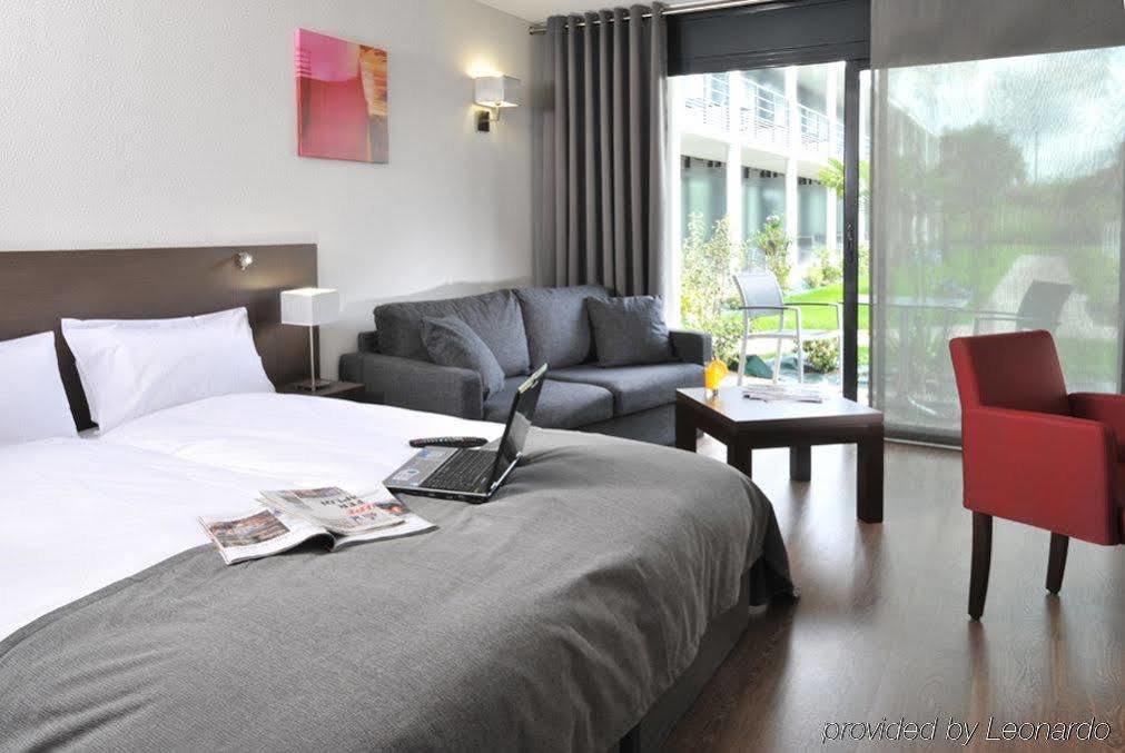 Hotel Eden Park Pau Est, Avec Piscine ภายนอก รูปภาพ